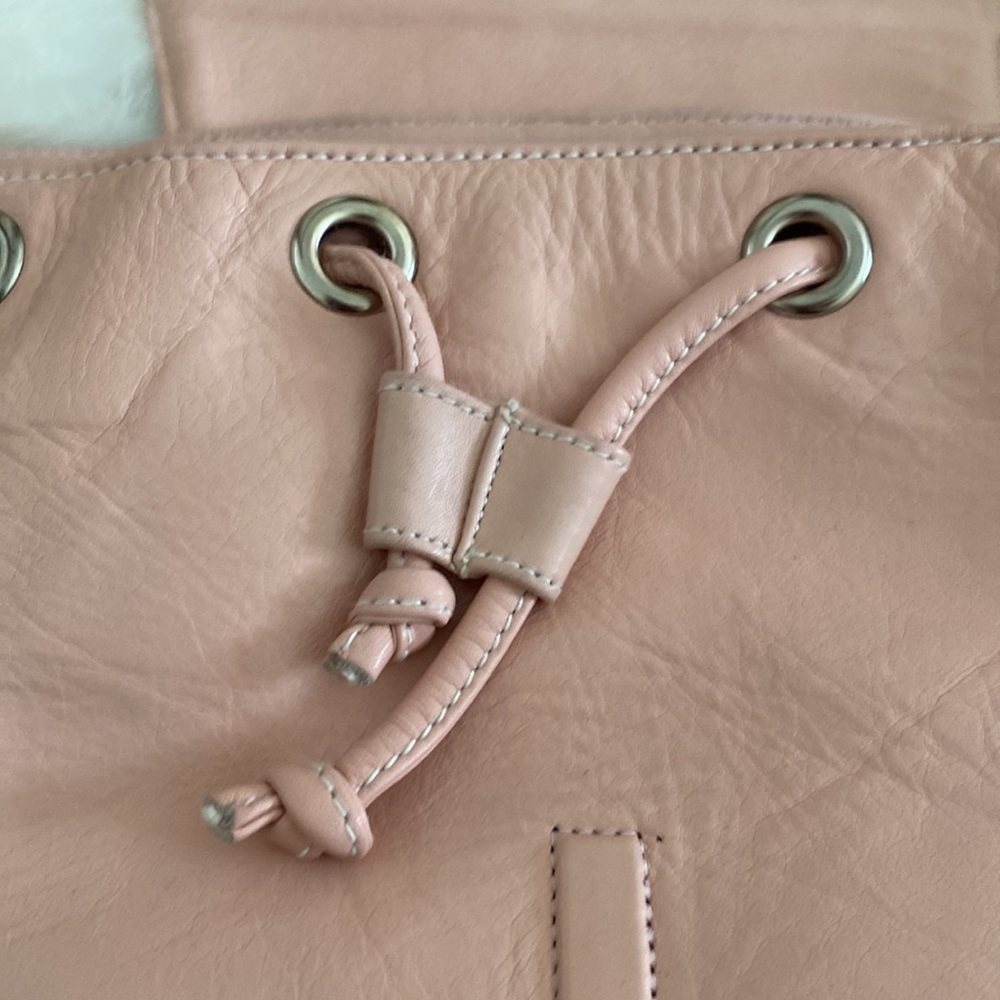 Backpack - Picture 3 of 8